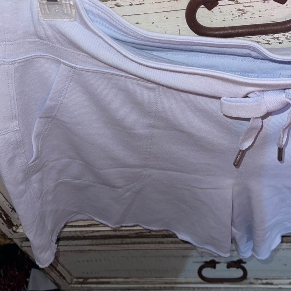 NWOT Calvin Klein lavender shorts with drawstring and pockets so cute X-Large - Picture 5 of 5